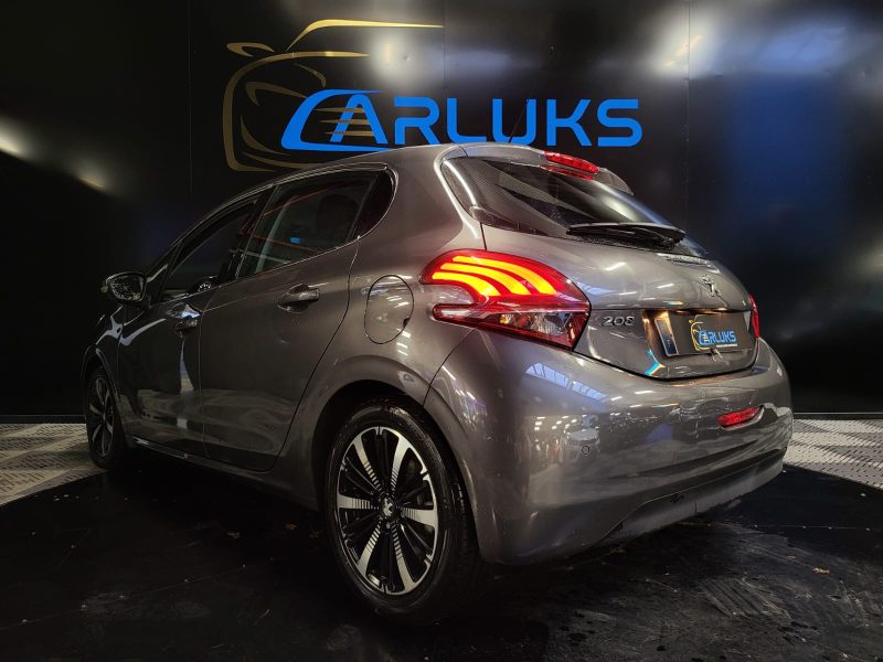 PEUGEOT 208 ALLURE 1.6 BlueHDi 100 cv RADAR DE RECULE / CLIM AUTO / CARPLAY