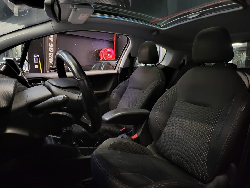 PEUGEOT 208 1.2 VTI 82cv ALLURE /TOIT PANO+CAR PLAY+CAMERA DE RECUL/