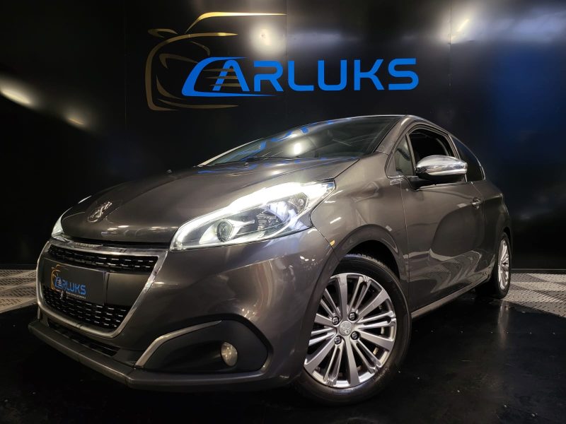 PEUGEOT 208 1.2 VTI 82cv ALLURE /TOIT PANO+CAR PLAY+CAMERA DE RECUL/
