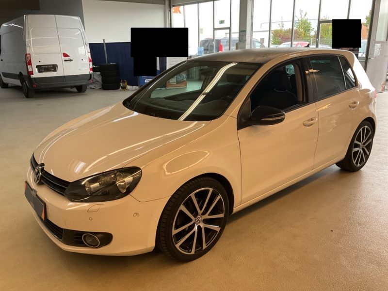 VOLKSWAGEN GOLF 2010