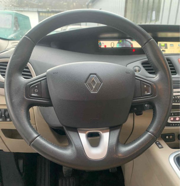 RENAULT GRAND SCÉNIC III 2011