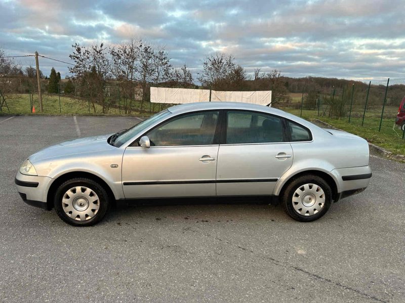 VOLKSWAGEN PASSAT B5.5 2001