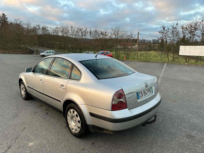 VOLKSWAGEN PASSAT B5.5 2001