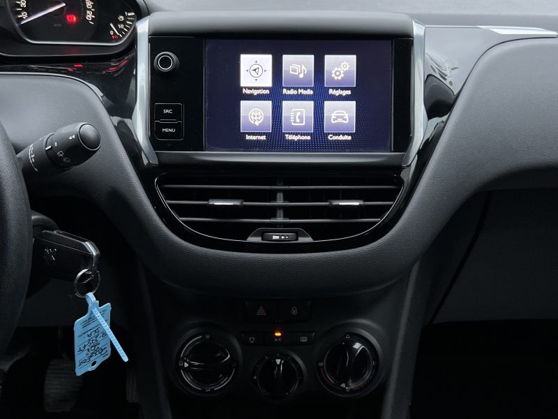 PEUGEOT 208 PHASE 2 II 1.6 BLUE HDI 75 Cv GPS BLUETOOTH REGULATEUR LIMITEUR 5 PORTES - GARANTIE 1 AN