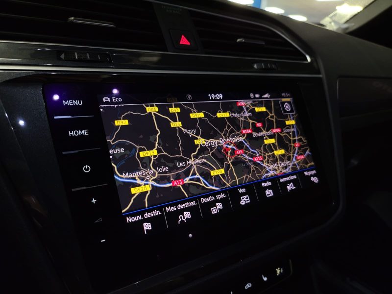 VOLKSWAGEN TIGUAN 2.0 TDI 150CV R-LINE/ TOIT OUVRANT+CARPLAY+CAMERA 360/