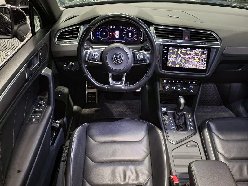 VOLKSWAGEN TIGUAN 2.0 TDI 150CV R-LINE/ TOIT OUVRANT+CARPLAY+CAMERA 360/