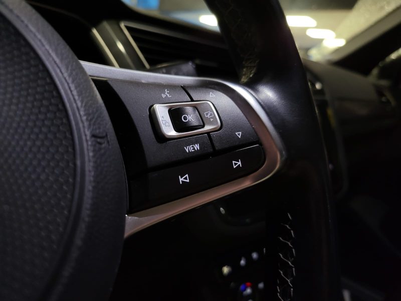 VOLKSWAGEN TIGUAN 2.0 TDI 150CV R-LINE/ TOIT OUVRANT+CARPLAY+CAMERA 360/