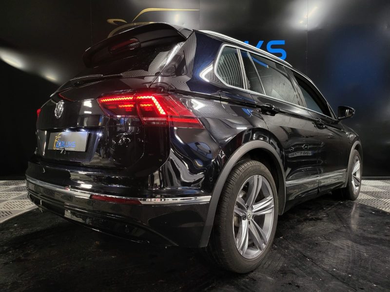 VOLKSWAGEN TIGUAN 2.0 TDI 150CV R-LINE/ TOIT OUVRANT+CARPLAY+CAMERA 360/