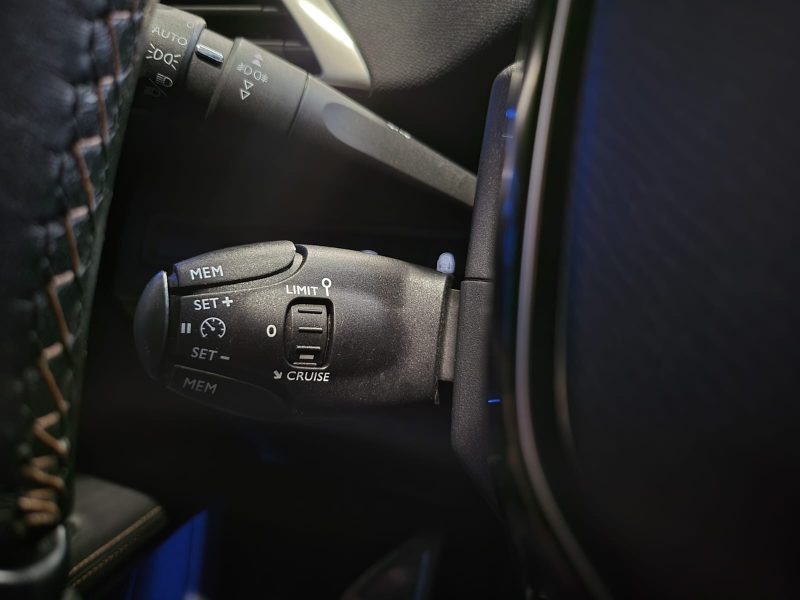 PEUGEOT 3008 1.2 THP 130cv GT LINE / VIRTUAL COCKPIT+CAMERA+CARPLAY/