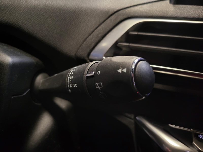 PEUGEOT 3008 1.2 THP 130cv GT LINE / VIRTUAL COCKPIT+CAMERA+CARPLAY/