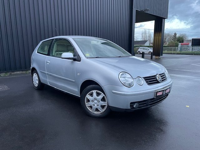 VOLKSWAGEN POLO 2002
