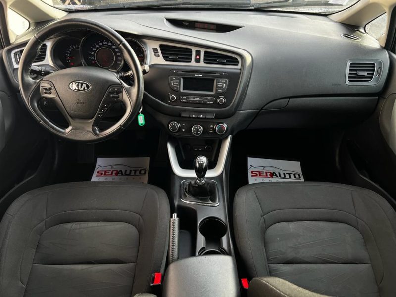 KIA CEE-D 2013