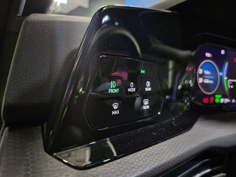 VOLKSWAGEN GOLF VIII GTE 1.4 EHYBRID 245 CV CARPLAY / REGULATEUR ADAPTATIF / SIEGES ET VOLANT CHAUFF