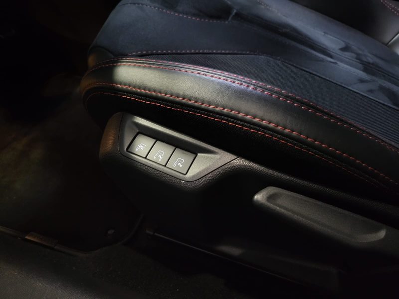 PEUGEOT 308 II 1.6 THP 270 cv GTi PHASE 1 FULL ENTRETIEN PEUGEOT / SIEGES MASSANT