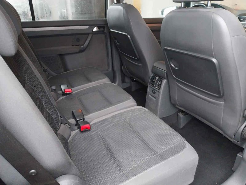 VOLKSWAGEN TOURAN CONFORTLINE