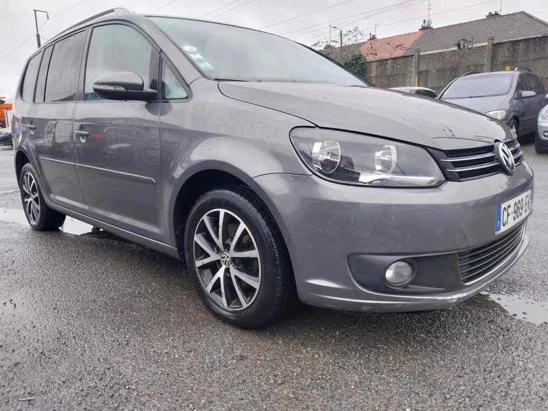 VOLKSWAGEN TOURAN CONFORTLINE