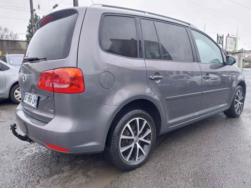 VOLKSWAGEN TOURAN CONFORTLINE