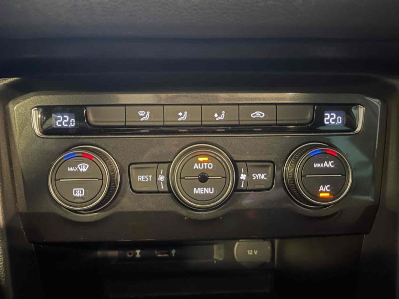 VOLKSWAGEN TIGUAN 2016