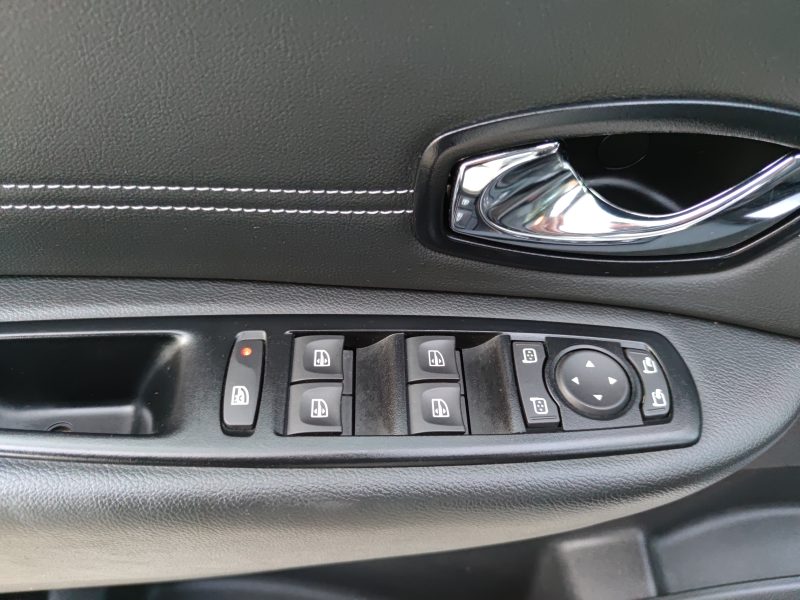 RENAULT SCÉNIC III 2016