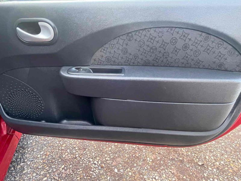 RENAULT TWINGO II 2011 1.5 dCi 75cv