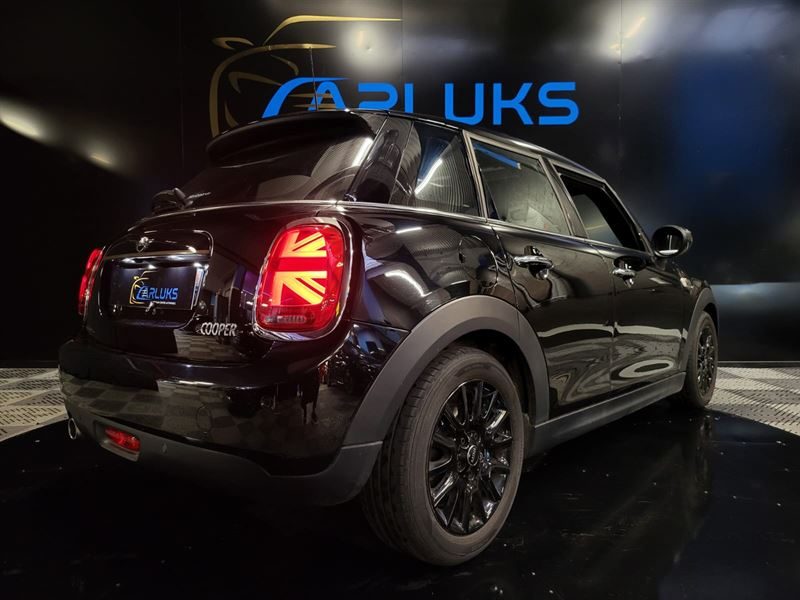 MINI MINI COOPER 136 CV EDITION GREENWICH BVA7 TOIT OUVRANT / PACK LUMIERE D'AMBIANCE / CARPLAY