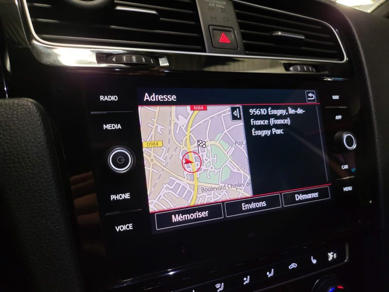 VOLKSWAGEN GOLF VII GTI TCR 2.0 TSI 290 CV REGULATEUR ADAPTATIF / TOIT NOIR / CARPLAY / CAMERA DE RE