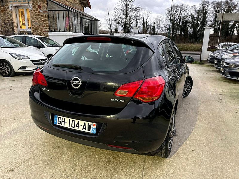 OPEL ASTRA J 2010