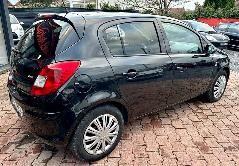 OPEL CORSA D 2012