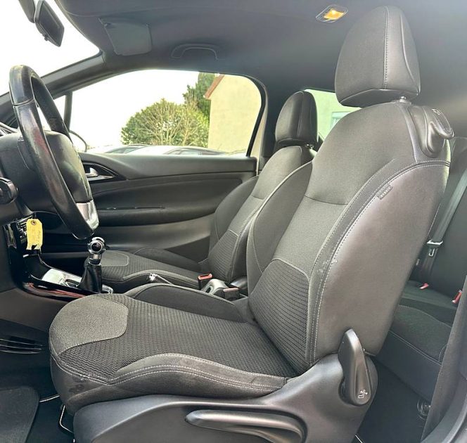 CITROEN DS3 1.2L i 82 82cv *BE CHIC* / GARANTIE REVISEE