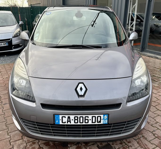 RENAULT SCÉNIC III 2012