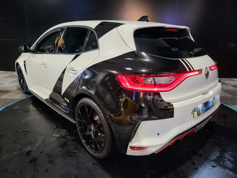 1.8 RS TROPHY 300cv BVA Sièges Recaro