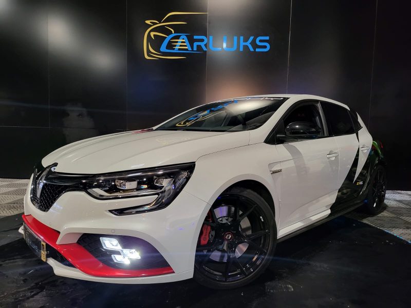 1.8 RS TROPHY 300cv BVA Sièges Recaro