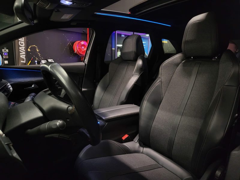 PEUGEOT 3008 1.2 THP 130cv GT LINE /TOIT OUVRANT+CAMERA+CAR PLAY/