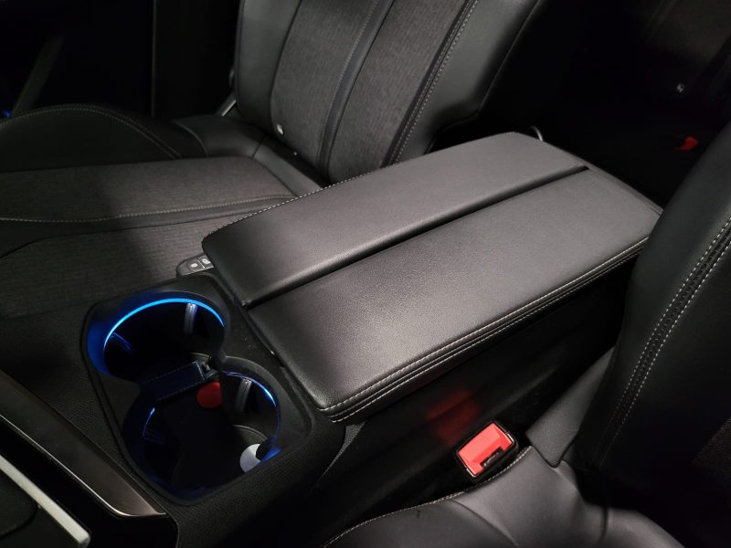 PEUGEOT 3008 1.2 THP 130cv GT LINE /TOIT OUVRANT+CAMERA+CAR PLAY/