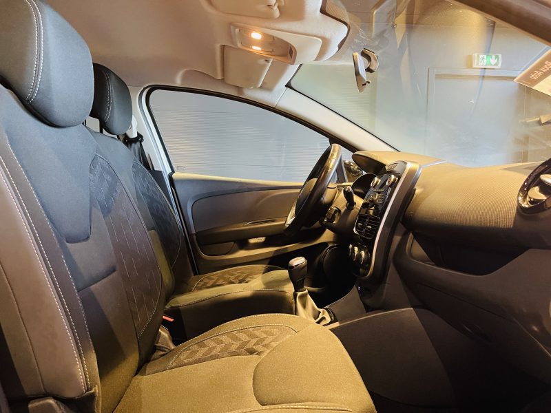 RENAULT  CLIO ESTATE  2019