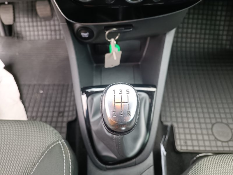 RENAULT CLIO IV 0.9 TCE 90 ZEN GPS