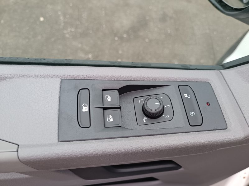 VOLKSWAGEN TRANSPORTER T6 2.0 TDI 110cv L1 H1