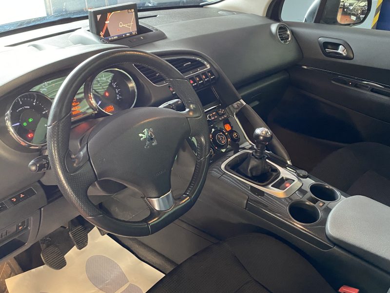 PEUGEOT 3008 1.6 BLUEHDI 110 