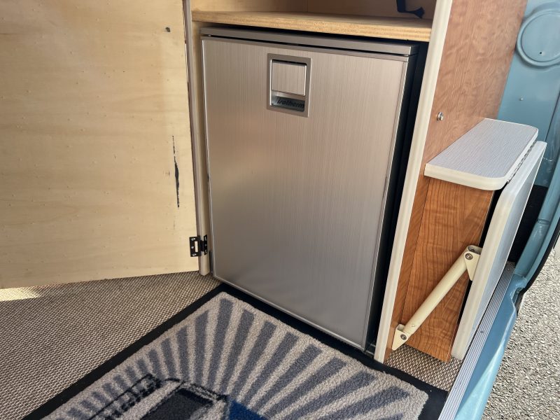 Rare - VW Combi T2a Westfalia Euro Typ 23 2000cc - RestoMod