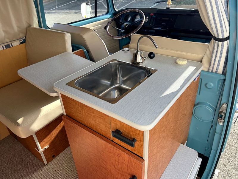 Rare - VW Combi T2a Westfalia Euro Typ 23 2000cc - RestoMod