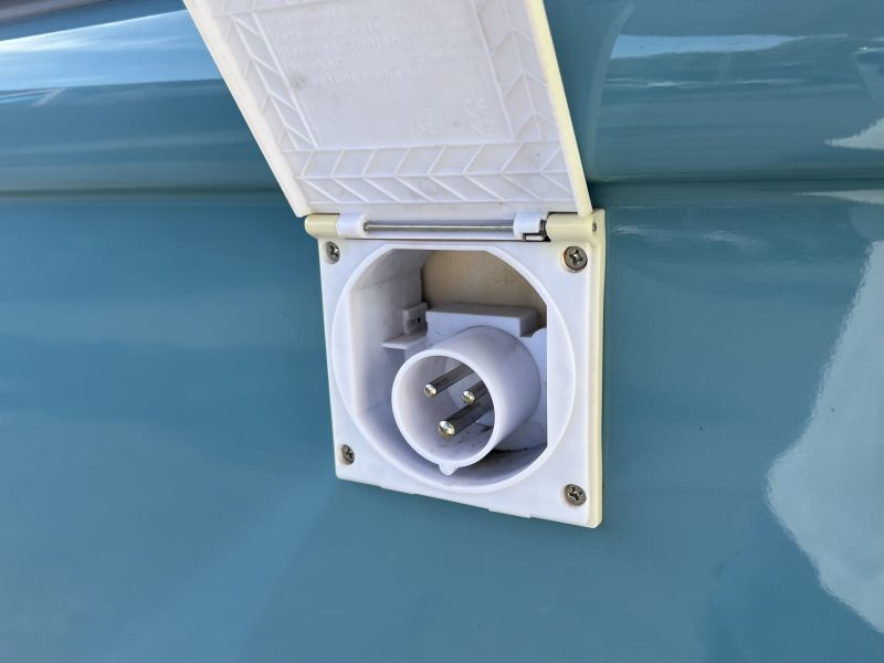 Rare - VW Combi T2a Westfalia Euro Typ 23 2000cc - RestoMod