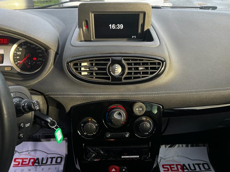 RENAULT CLIO III 2011