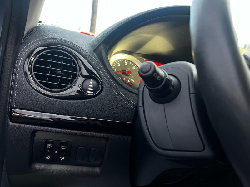 RENAULT CLIO III 2011