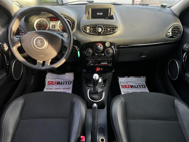 RENAULT CLIO III 2011