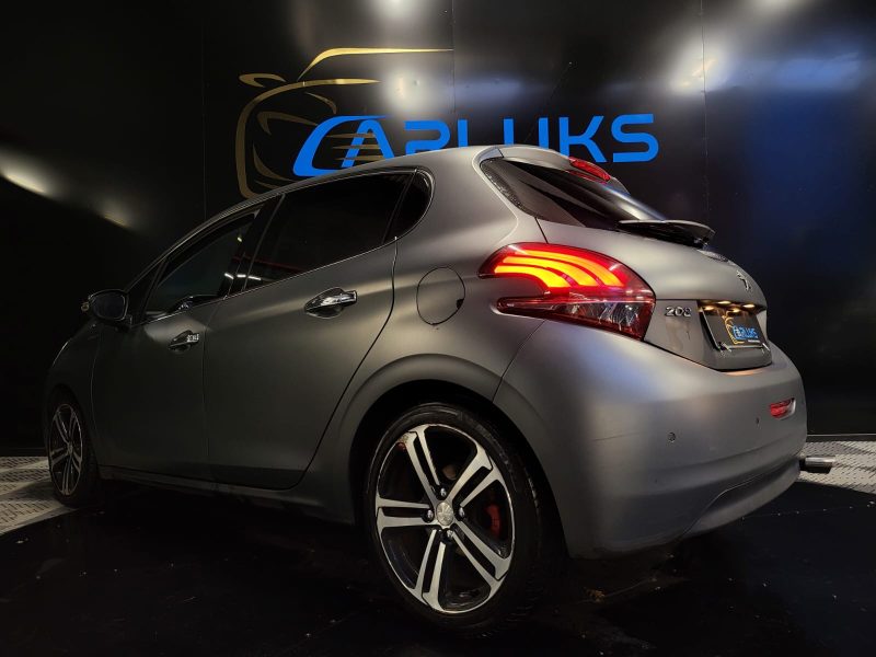 PEUGEOT 208 1.2 THP 110cv GT LINE /CAMERA + REGULATEUR + BLUETOOTH /