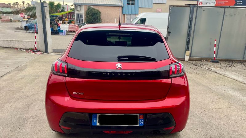 Peugeot 208 Allure 1.5 BlueHDi 100ch S&S 