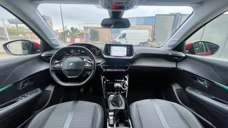 Peugeot 208 Allure 1.5 BlueHDi 100ch S&S 