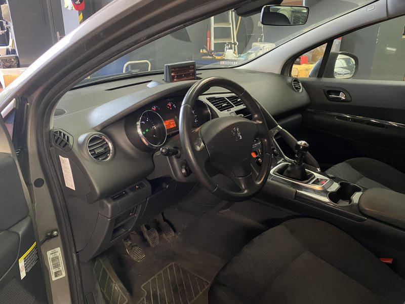 PEUGEOT 3008 1.6 BLUEHDI 109