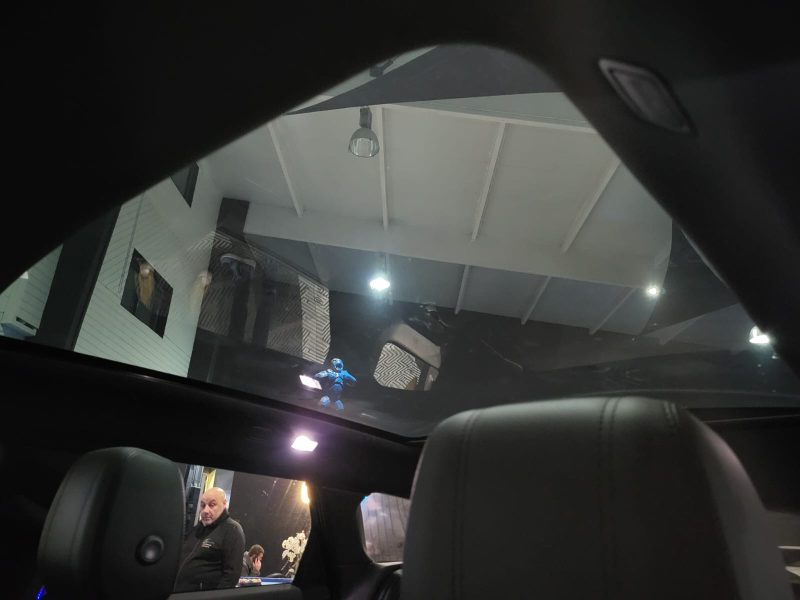 2.0 200cv / SE R DYNAMIC / APPLE CARPLAY