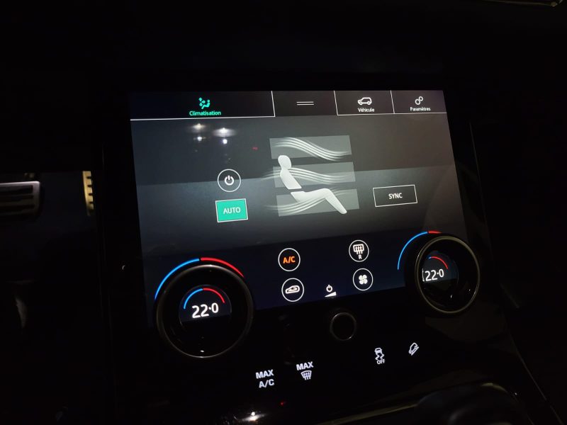 2.0 200cv / SE R DYNAMIC / APPLE CARPLAY